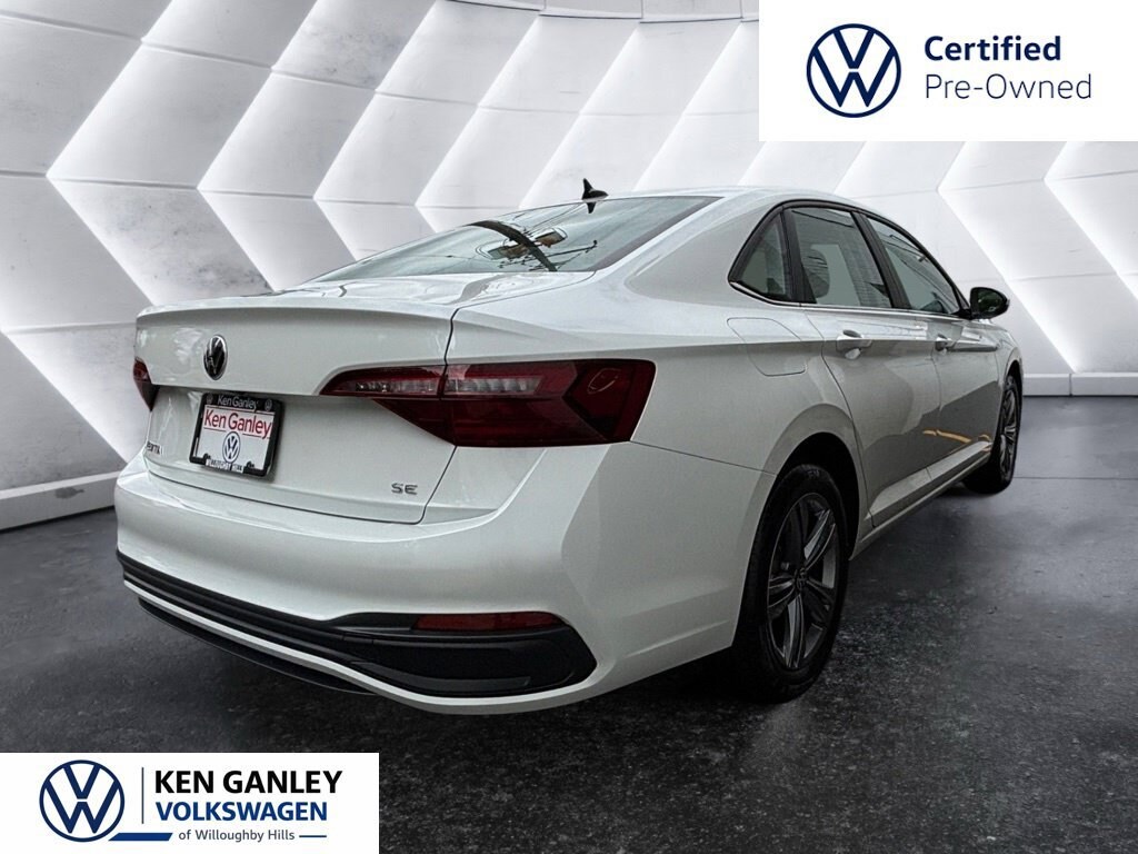 Certified 2023 Volkswagen Jetta 1.5T SE Sedan