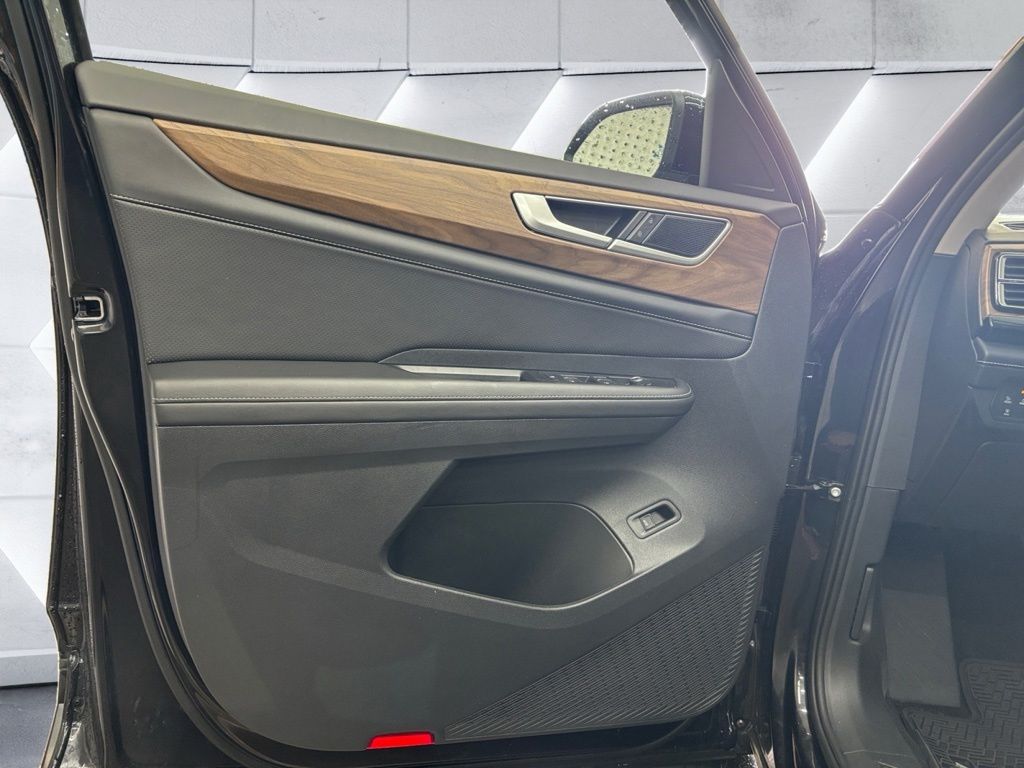 2026 Volkswagen Atlas SE w/Tech - Photo 26