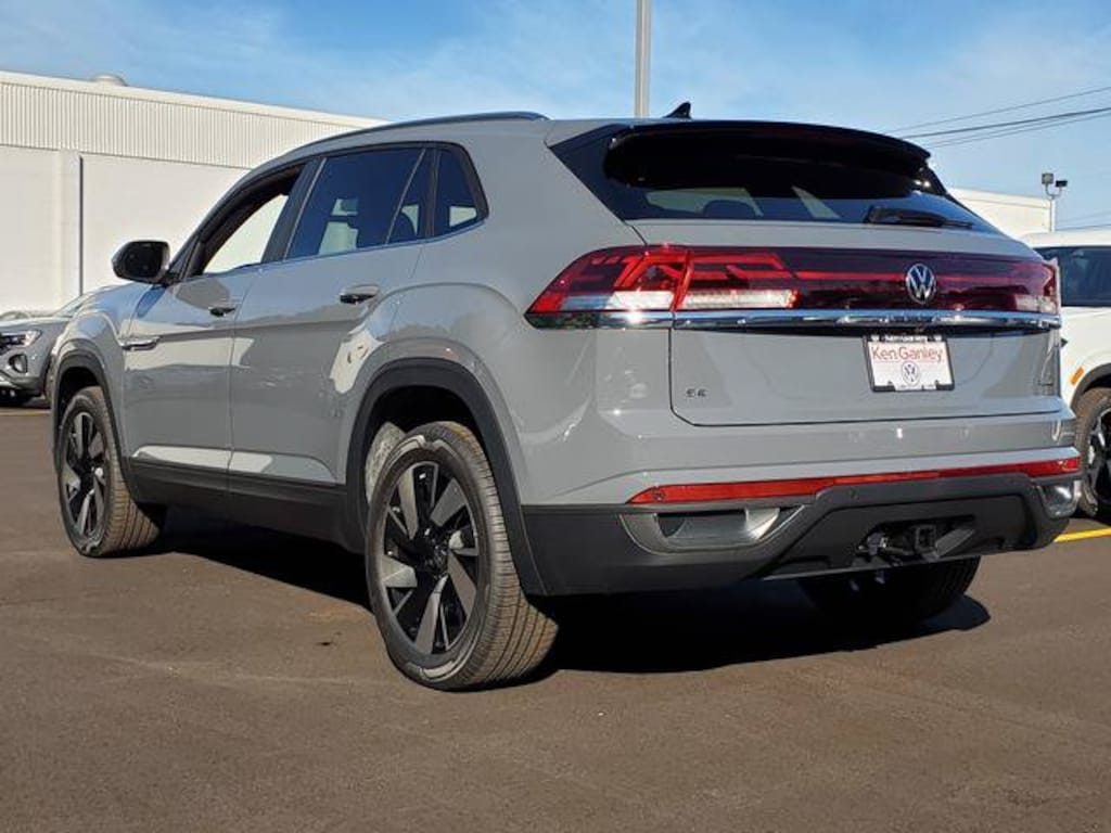 New 2026 Volkswagen Atlas Cross Sport SE w/Technology SUV