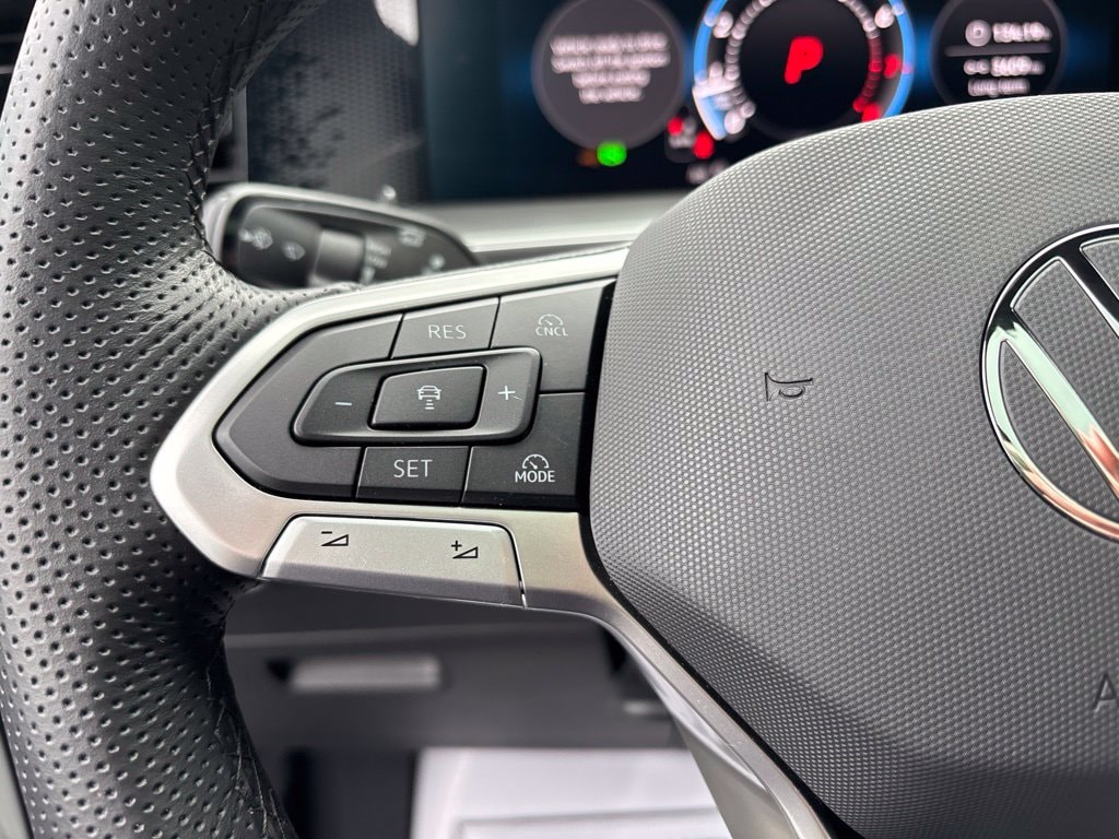 2026 Volkswagen Tiguan SE R-LINE BLACK - Photo 17