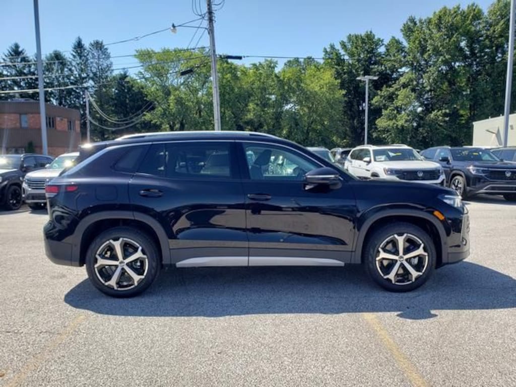 New 2026 Volkswagen Tiguan SE SUV