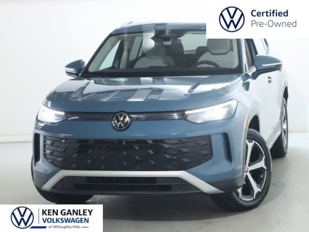 Certified 2025 Volkswagen Tiguan 2.0T SE SUV