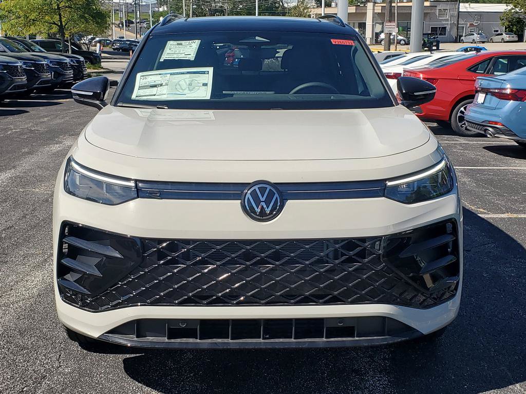 New 2026 Volkswagen Tiguan SE R-Line Black SUV