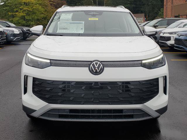 New 2026 Volkswagen Tiguan SE SUV
