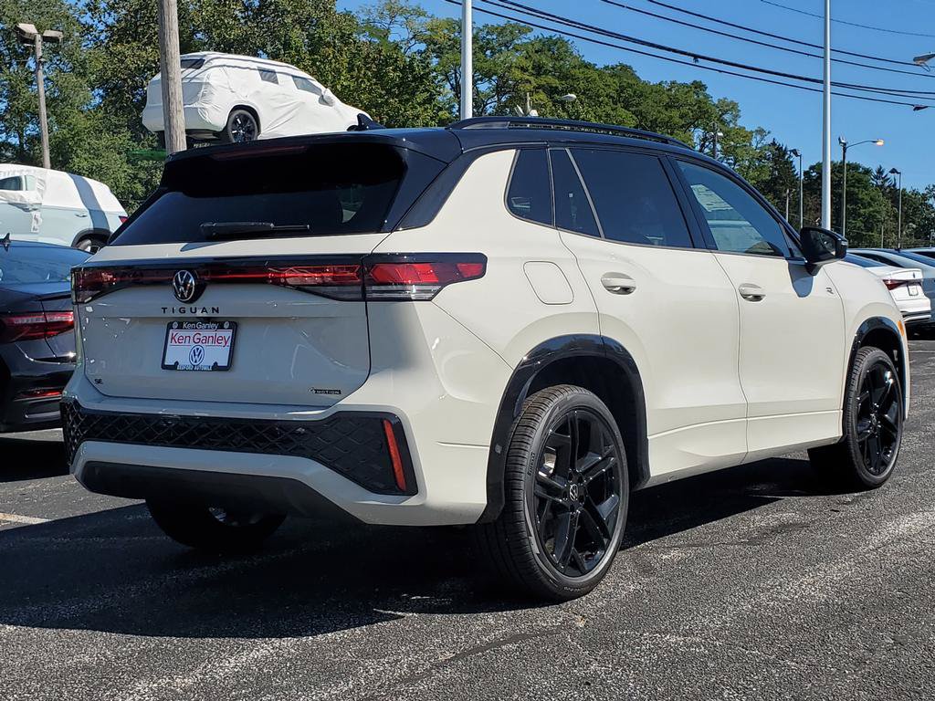 New 2026 Volkswagen Tiguan SE R-Line Black SUV