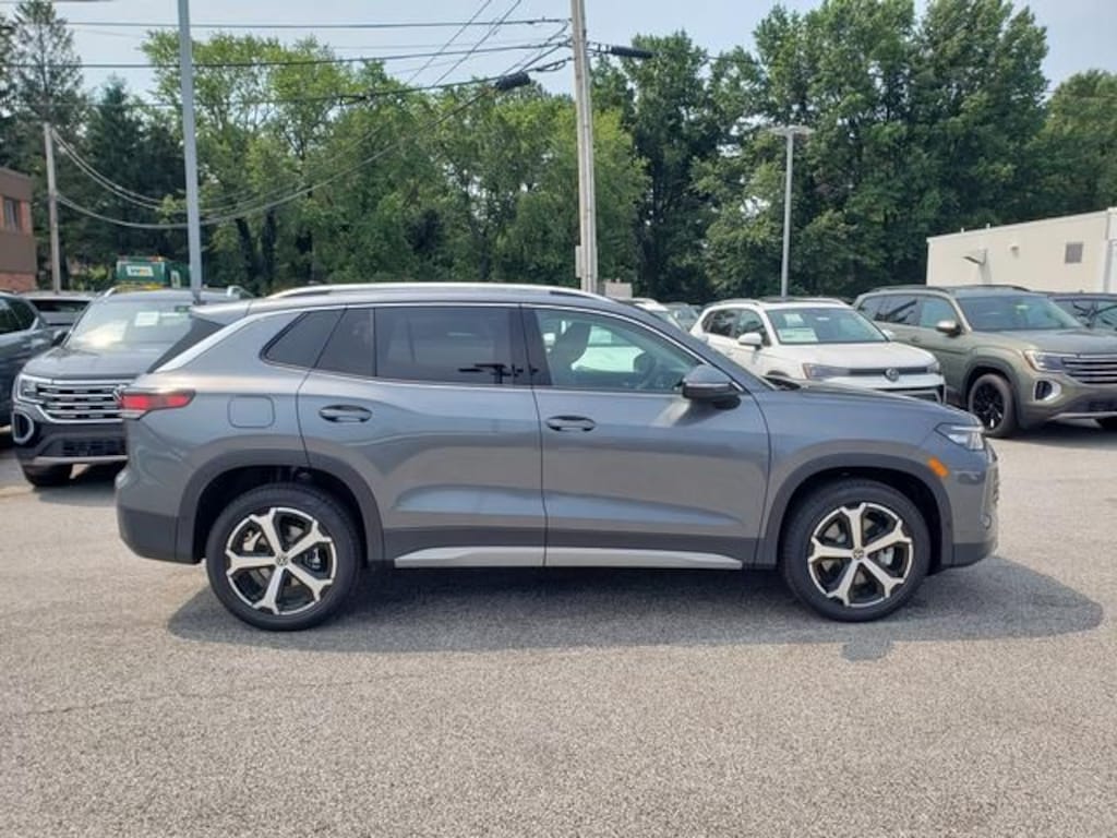 New 2026 Volkswagen Tiguan SE SUV