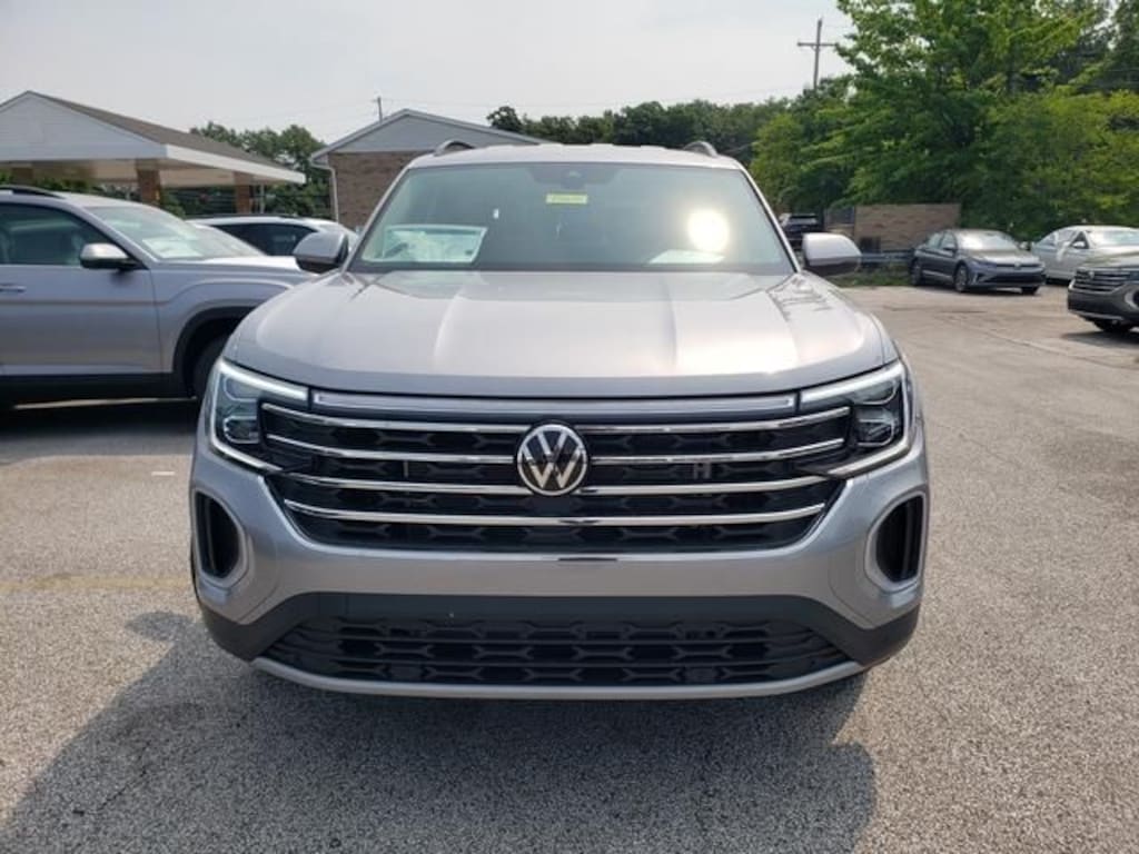 New 2026 Volkswagen Atlas SE w/Technology SUV