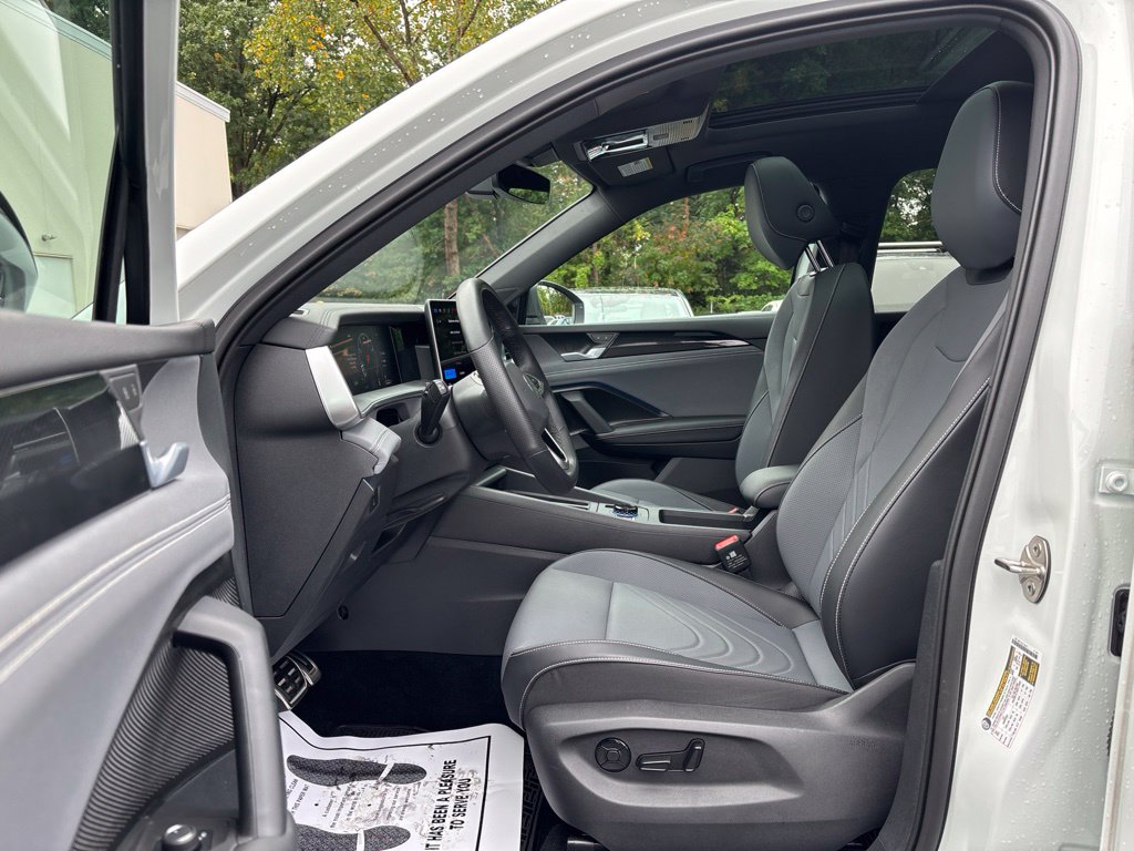 2026 Volkswagen Tiguan SE R-LINE BLACK - Photo 9