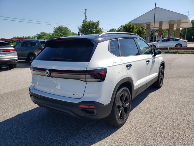 New 2026 Volkswagen Taos 1.5T SE Black SUV