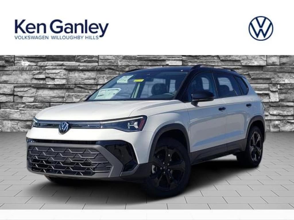 New 2026 Volkswagen Taos 1.5T SE Black SUV