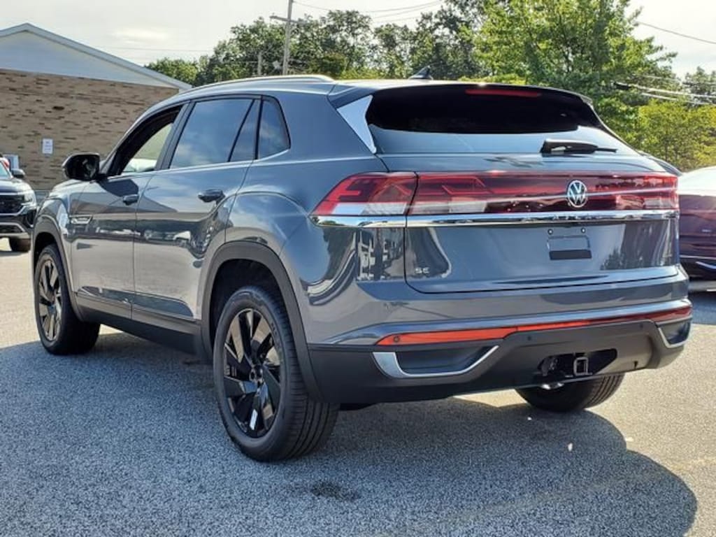 New 2026 Volkswagen Atlas Cross Sport SE w/Technology SUV