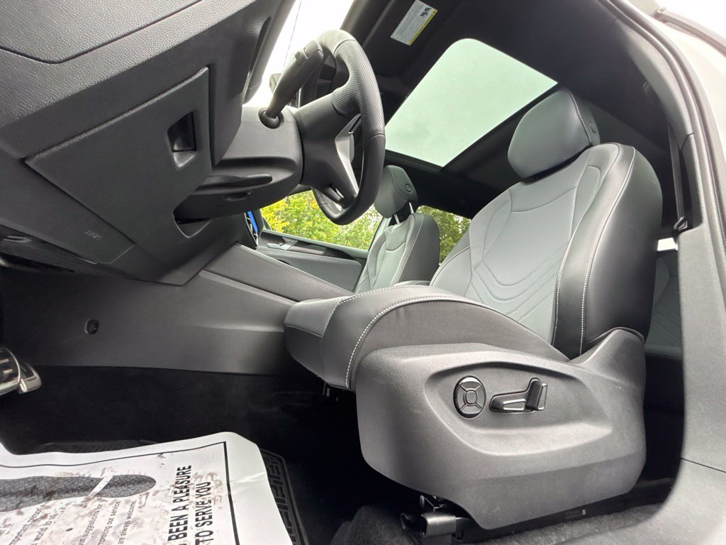 2026 Volkswagen Tiguan SE R-LINE BLACK - Photo 10