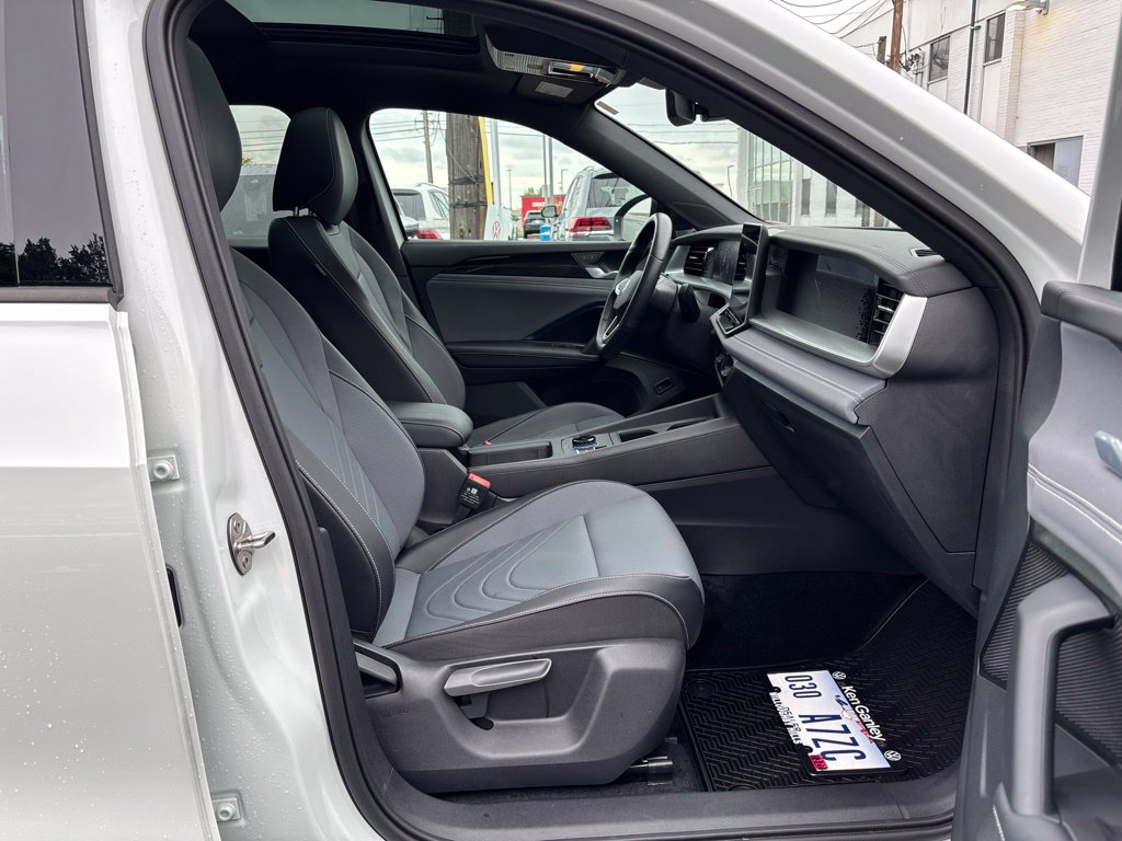 2026 Volkswagen Tiguan SE R-LINE BLACK - Photo 24