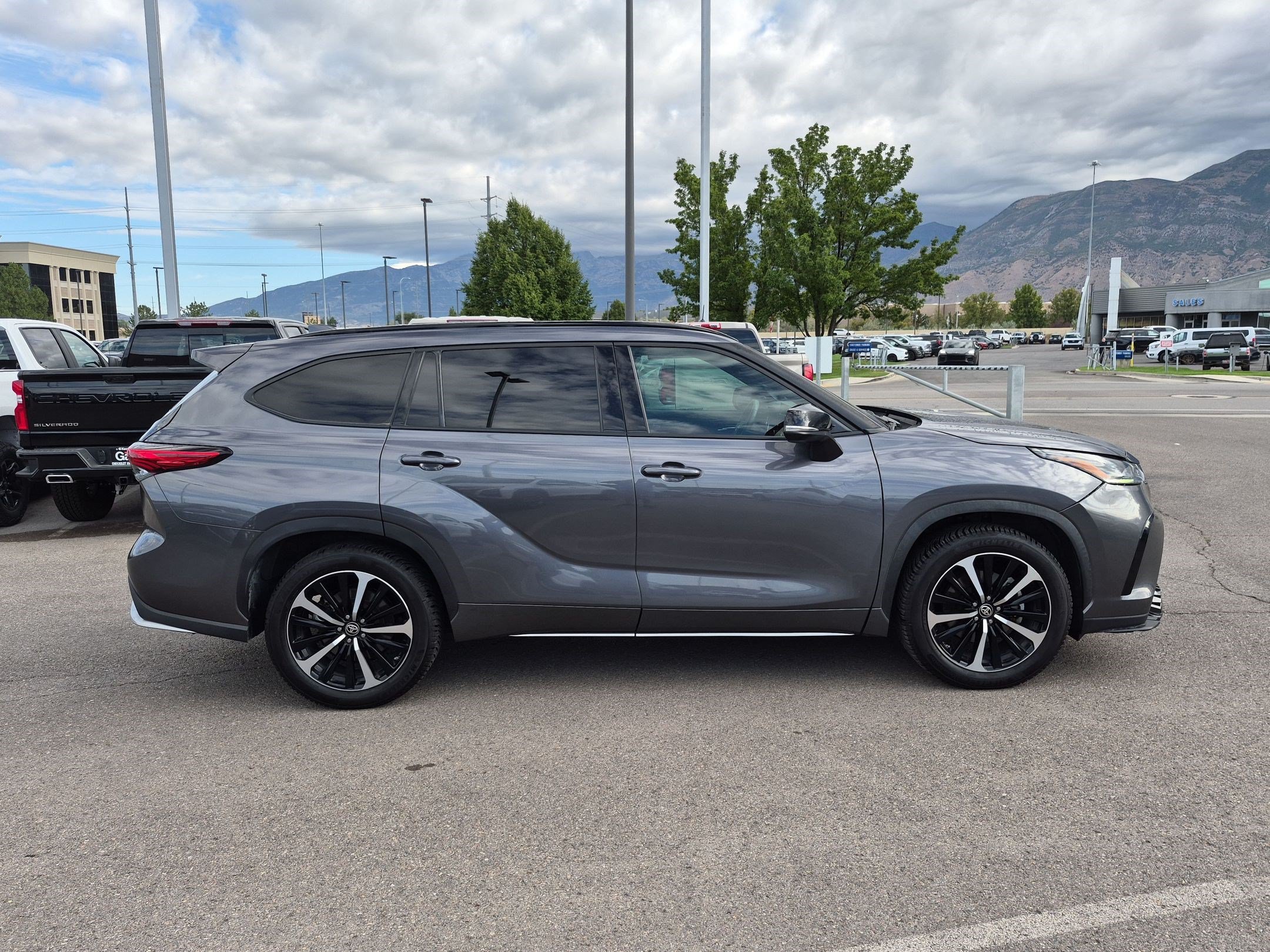 Used 2021 Toyota Highlander XSE XSE AWD