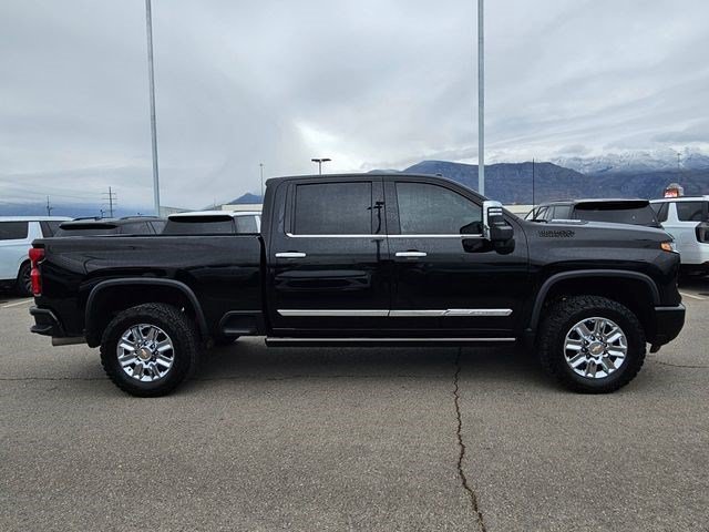 Used 2024 Chevrolet Silverado 2500HD High Country 4WD Crew Cab 159 High Country