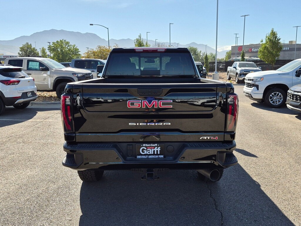 Used 2026 GMC Sierra 2500HD AT4 4WD Crew Cab 159 AT4