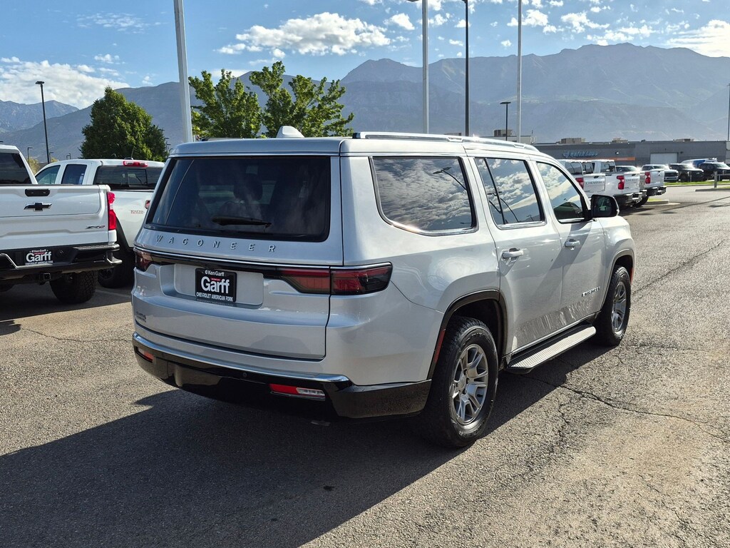 Used 2023 Jeep Wagoneer 4x4