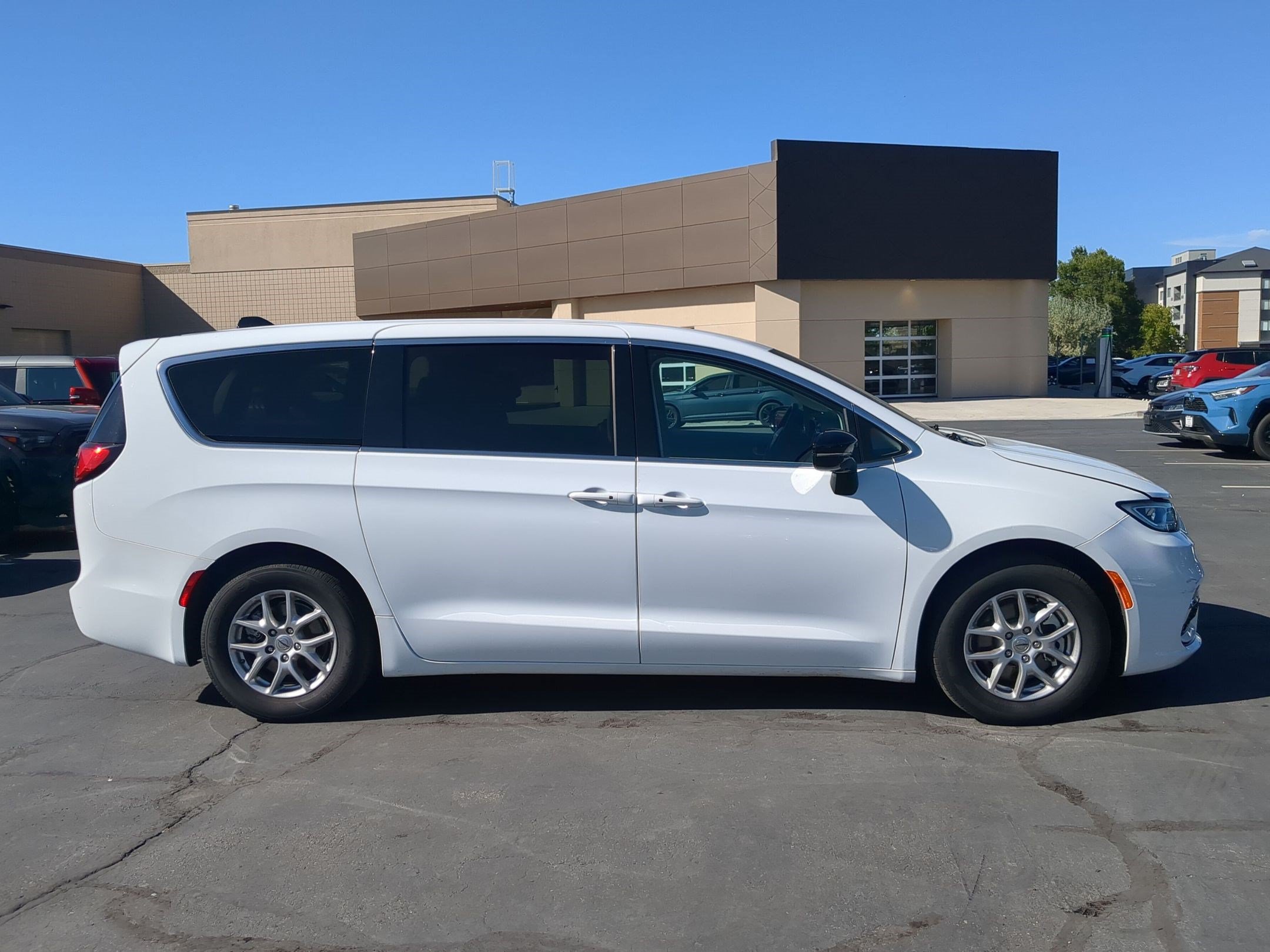 Used 2024 Chrysler Pacifica Touring L Van Passenger Van