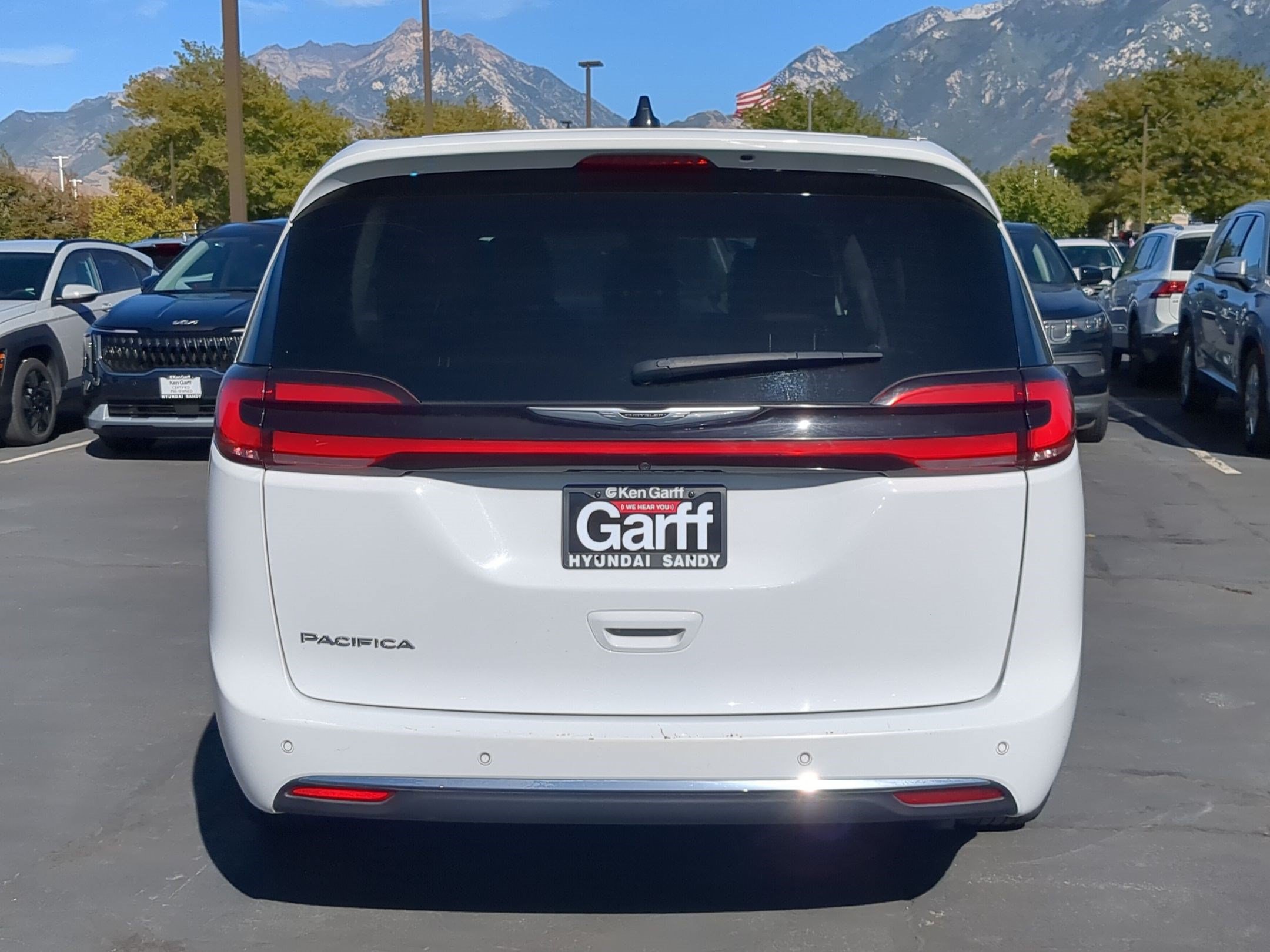 Used 2024 Chrysler Pacifica Touring L Van Passenger Van