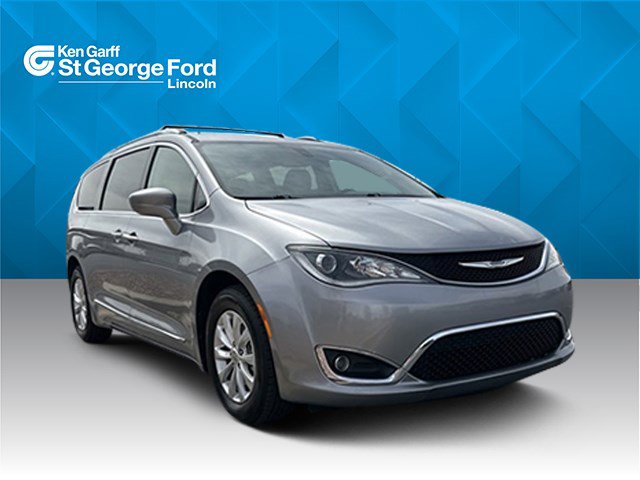 Used 2019 Chrysler Pacifica Touring L Passenger Van