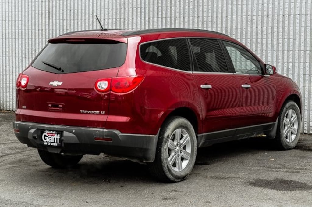 Used 2010 Chevrolet Traverse LT SUV