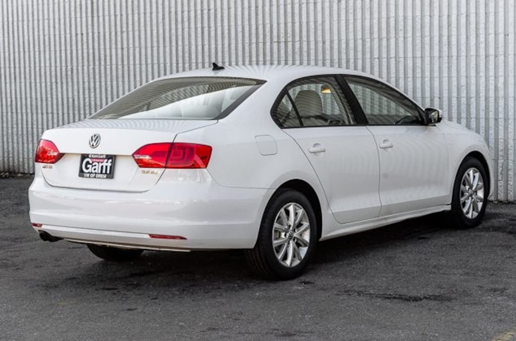 Used 2011 Volkswagen Jetta 2.5L SE Sedan