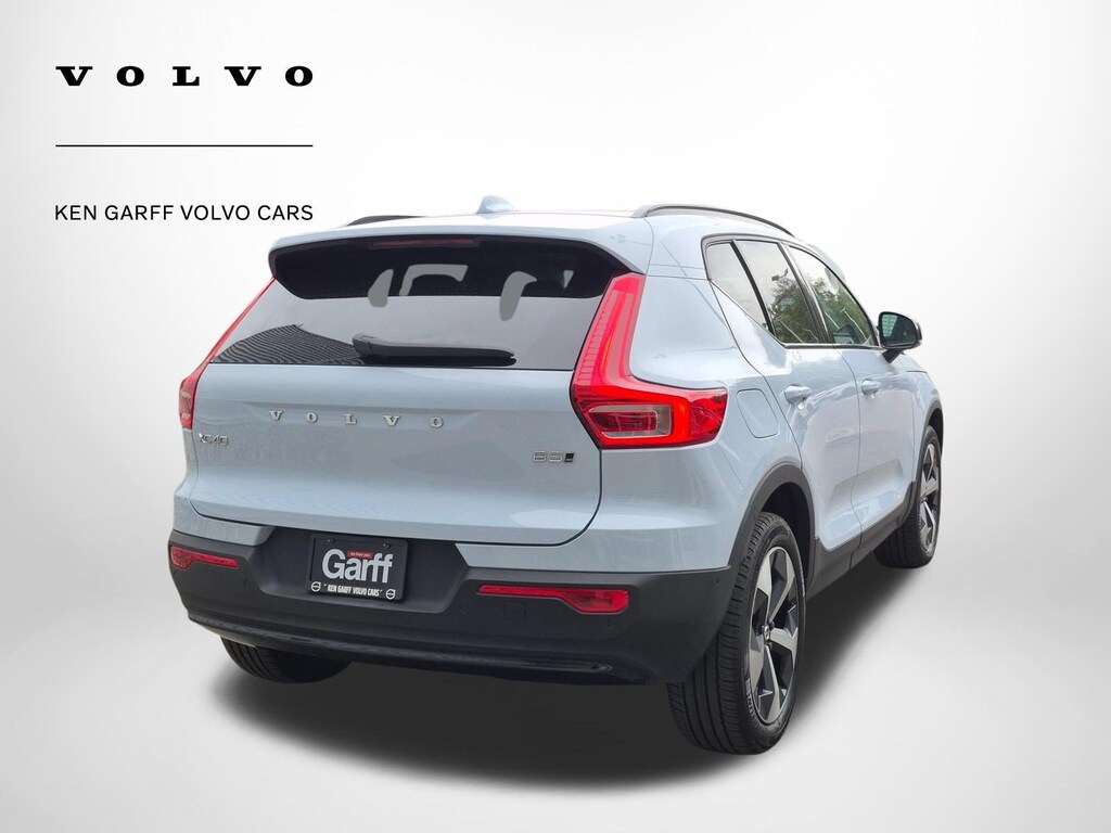 Certified 2026 Volvo XC40 Plus B5 AWD Plus