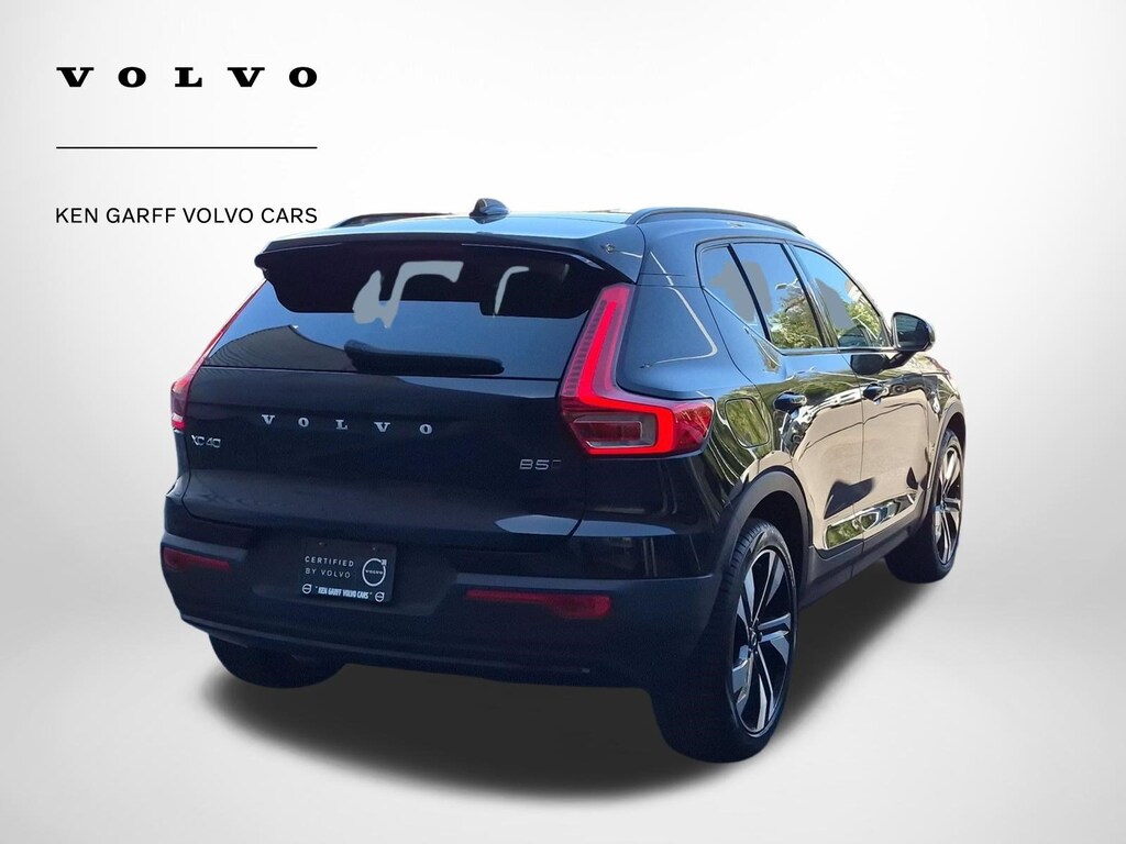 Certified 2024 Volvo XC40 Plus Dark Theme B5 AWD Plus Dark Theme