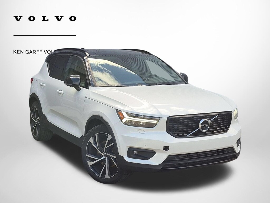 Used 2019 Volvo XC40 Momentum T5 AWD Momentum