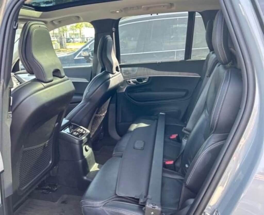 Used 2024 Volvo XC90 Recharge Plug-In Hybrid Ultimate Bright Theme T8 eAWD PHEV Ultimate Bright Theme 7P