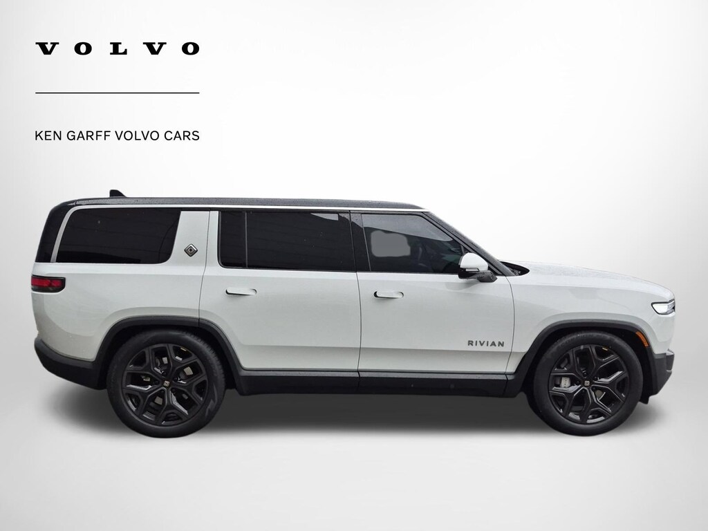 Used 2025 Rivian R1S Adventure