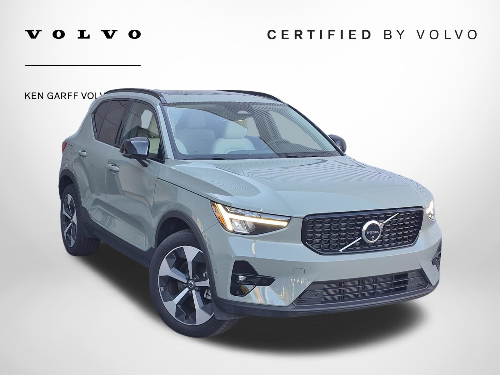2025 Volvo XC40