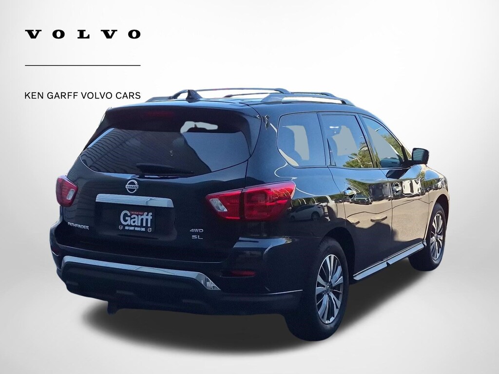 Used 2019 Nissan Pathfinder SL 4x4 SL