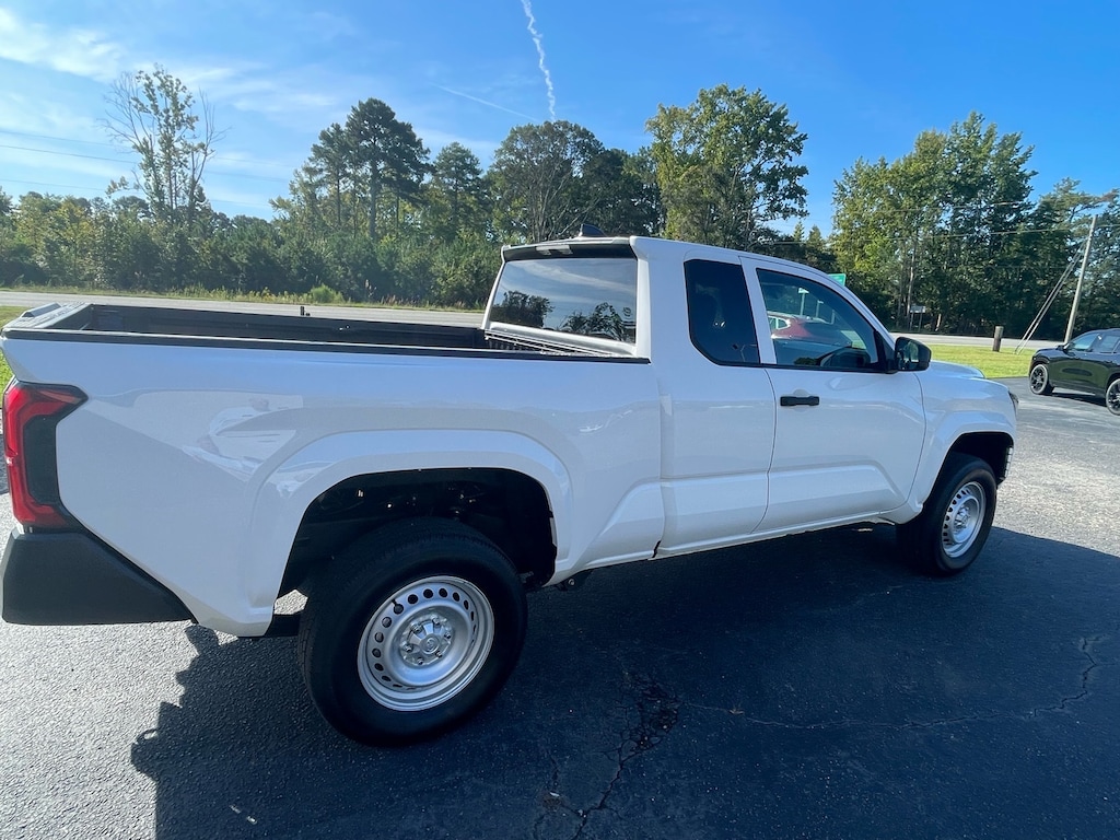 Used 2026 Toyota Tacoma SR 4x2 SR XtraCab 6.1 ft LB