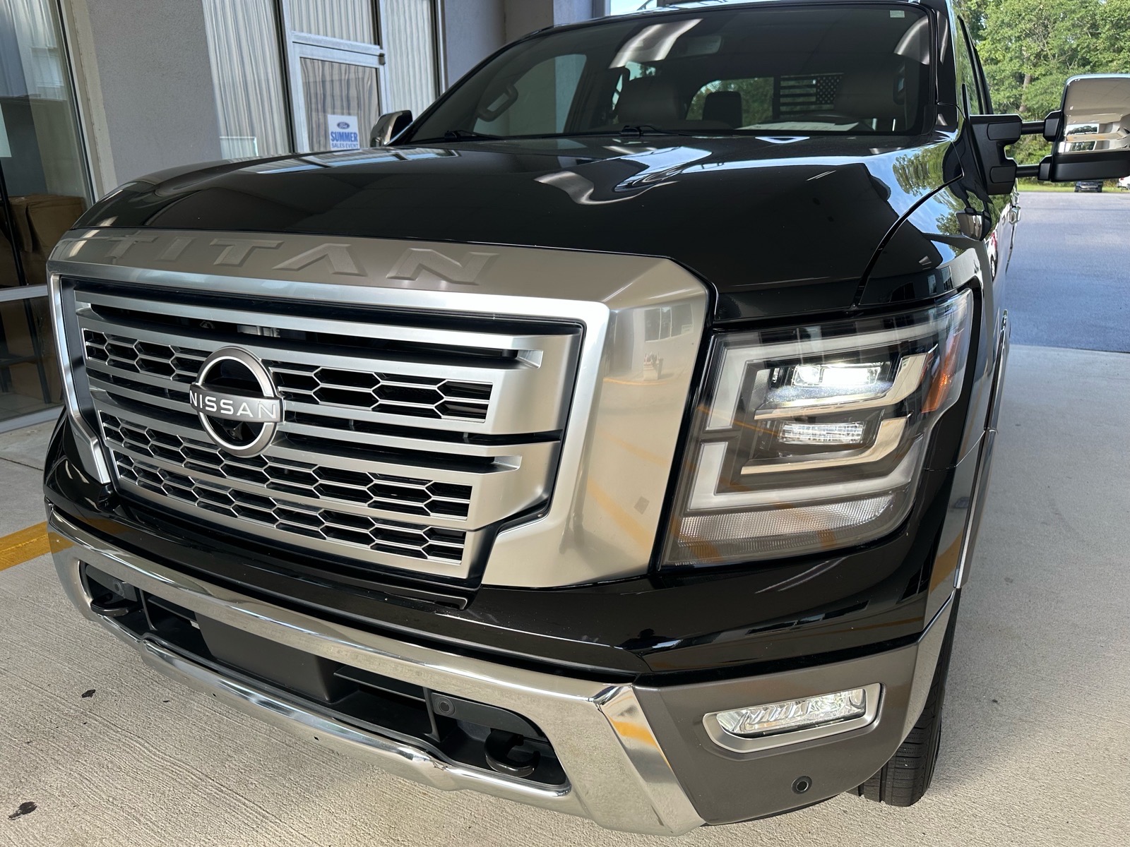 2023 Nissan Titan Platinum Reserve 4x4 Platinum Reserve  Crew Cab 5.6 ft. SB