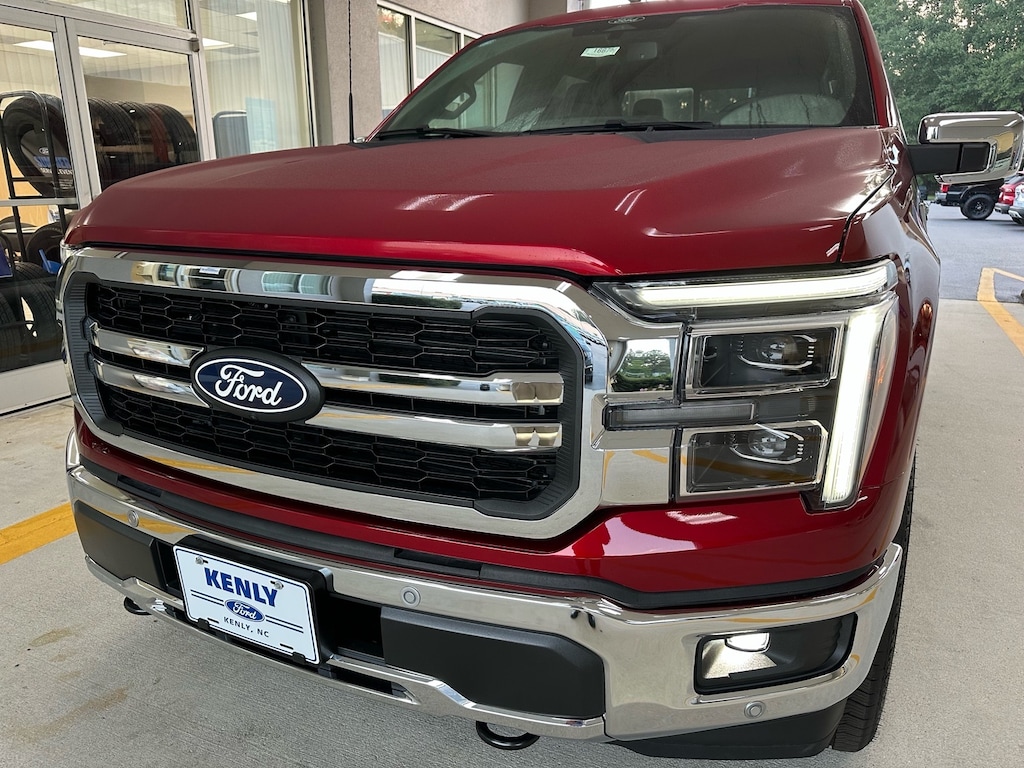 New 2026 Ford F-150 Lariat 4x4 Lariat SuperCrew 5.5 ft. SB