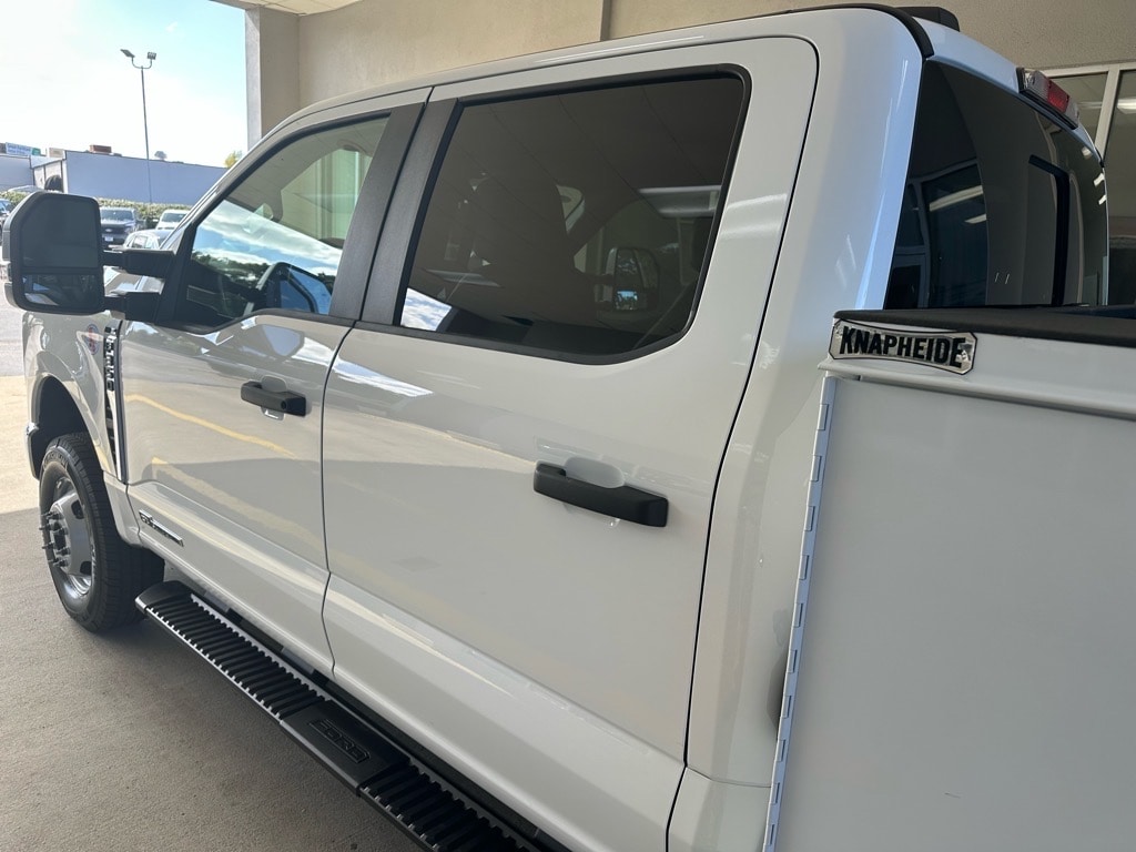 2026 Ford F-350 Super Duty Chassis Cab XL - Photo 15