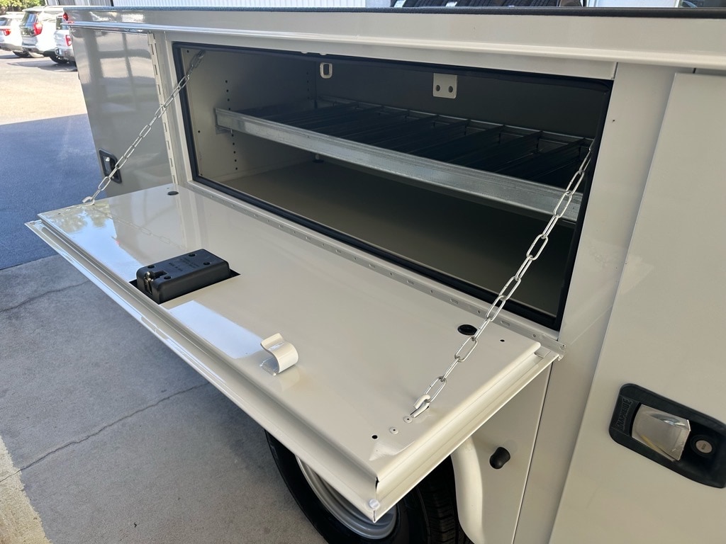 2026 Ford F-350 Super Duty Chassis Cab XL - Photo 13