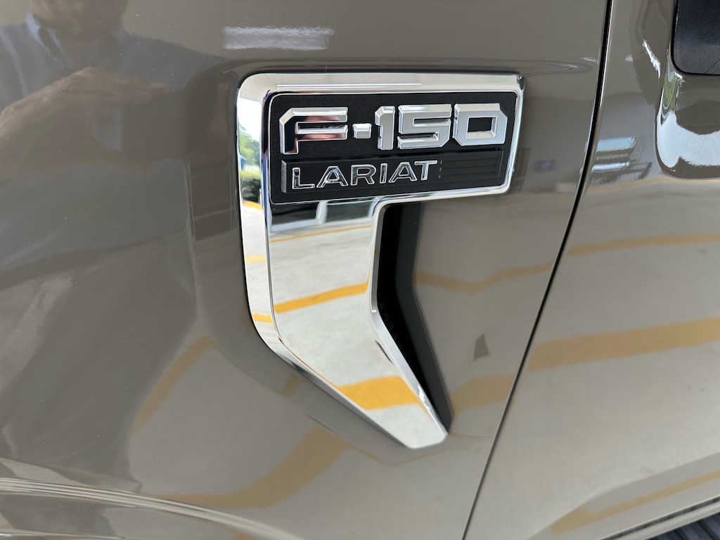 New 2026 Ford F-150 Lariat 4x4 Lariat SuperCrew 5.5 ft. SB