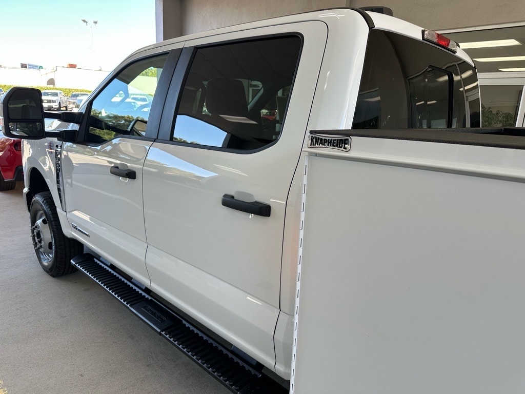 2026 Ford F-350 Super Duty Chassis Cab XL - Photo 16
