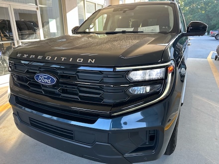 2025 Ford Expedition Active 4x2 Active  SUV