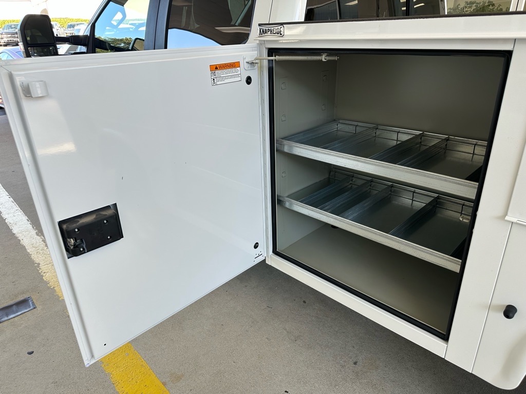2026 Ford F-350 Super Duty Chassis Cab XL - Photo 17