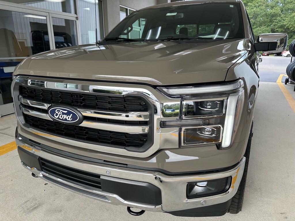 New 2026 Ford F-150 Lariat 4x4 Lariat SuperCrew 5.5 ft. SB
