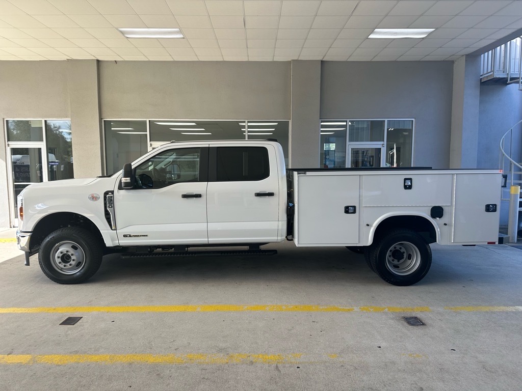 New 2026 Ford F-350 Super Duty 4x4 XL Crew w/9-ft Knapheide SVC Body 4x4 XL Crew Cab 1794x4 XL CREW w/9-ft KNAPHEIDE S
