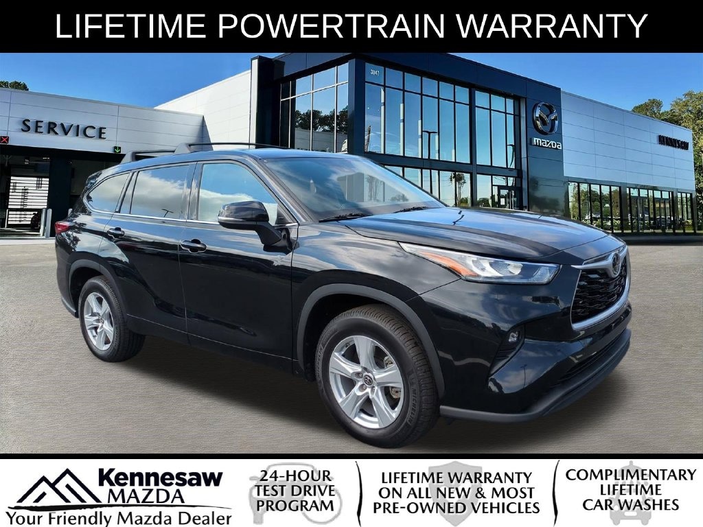 Used 2020 Toyota Highlander LE SUV
