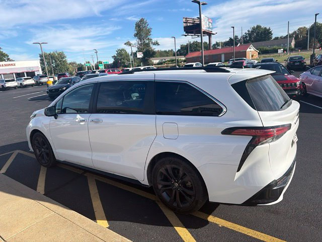 Used 2022 Toyota Sienna XSE Minivan/Van