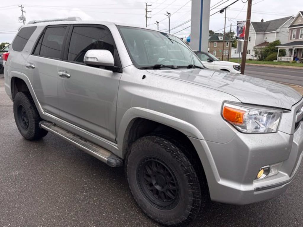 Used 2011 Toyota 4Runner SR5 SUV