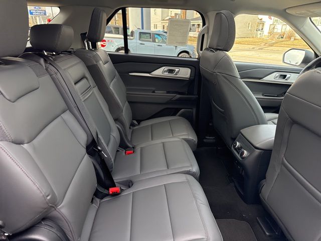 2026 Ford Explorer Active - Photo 32