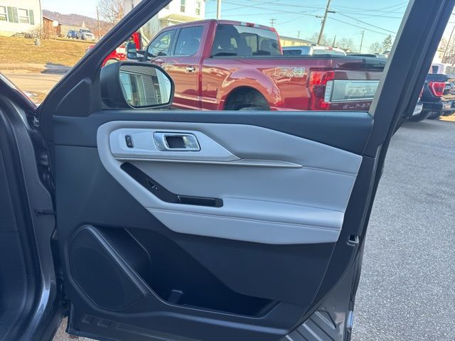 2026 Ford Explorer Active - Photo 26