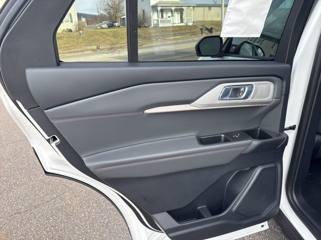 2026 Ford Explorer Active - Photo 38